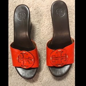 TORY BURCH SELMA WEDGE ORANGE LEATHER SANDAL